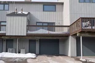 147 Skyview Dr, Cromwell, CT 06416 - Photo 2