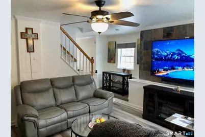 92 Hamden Avenue #APT 1, Waterbury, CT 06704 - Photo 2