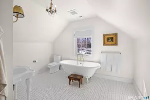 100 Tuller Rd, Fairfield, CT 06825 - Photo 24