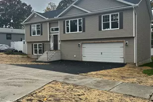 18 Albion Ave, West Haven, CT 06516 - Photo 2