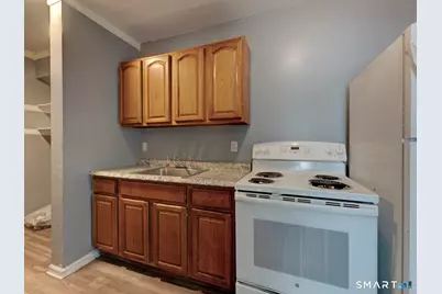 65 Madison Street, Hartford, CT 06106 - Photo 12