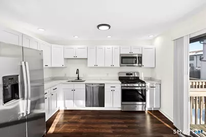 15 Crest Street #D27, West Haven, CT 06516 - Photo 10