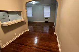 276 Collins St, Hartford, CT 06105 - Photo 4