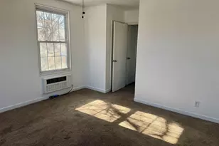 186 Louisiana Ave, Bridgeport, CT 06610 - Photo 8