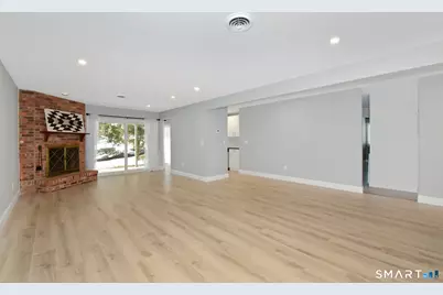 28 Mill Hill Road #28, Fairfield, CT 06890 - Photo 4