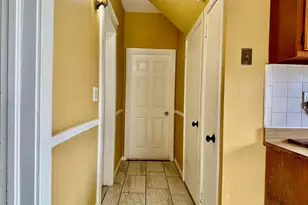 28 Beal St, Stamford, CT 06902 - Photo 8