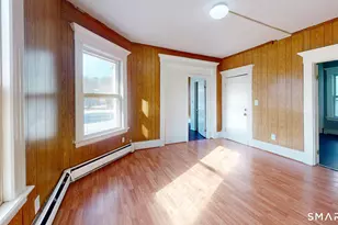 98 Glen St, New Britain, CT 06051 - Photo 2