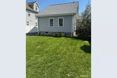 28 Hobbie Street, Stamford, CT 06902 - Photo 12