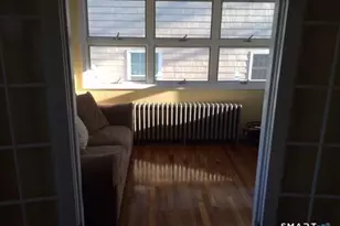 28 Hobbie St, Stamford, CT 06902 - Photo 4