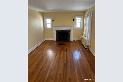 28 Hobbie Street, Stamford, CT 06902 - Photo 4