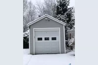 28 Hobbie Street, Stamford, CT 06902 - Photo 8