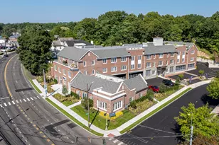 100 E Putnam Ave, Greenwich, CT 06807 - Photo 8