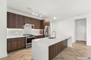 100 E Putnam Ave, Greenwich, CT 06807 - Photo 16