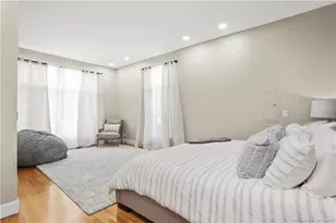 345 Governors Ln, Fairfield, CT 06824 - Photo 22