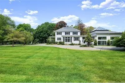 345 Governors Lane, Fairfield, CT 06824 - Photo 2