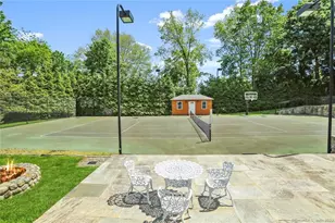 345 Governors Ln, Fairfield, CT 06824 - Photo 40