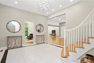 345 Governors Ln, Fairfield, CT 06824 - Photo 14