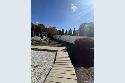 130 Celentano Drive, Naugatuck, CT 06770 - Photo 24