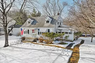 148 Millspaugh Dr, Fairfield, CT 06824 - Photo 1