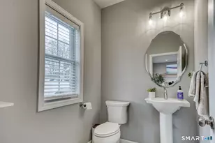 70 Jack English Dr, Middletown, CT 06457 - Photo 18