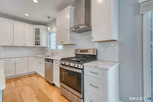 70 Jack English Dr, Middletown, CT 06457 - Photo 16