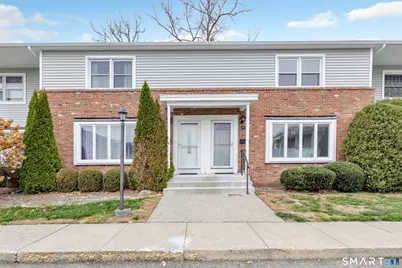 40 Carriage Path North #40, Milford, CT 06460 - Photo 2