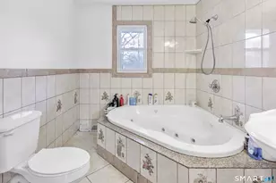 40 Carriage Path N, Milford, CT 06460 - Photo 18