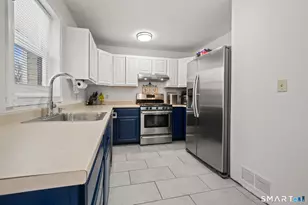 95 Hampton St, Hartford, CT 06120 - Photo 8