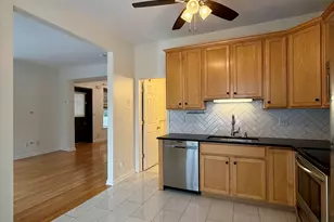 35 Maple Tree Ave, Stamford, CT 06906 - Photo 10