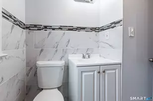 83 Stone St, Hartford, CT 06106 - Photo 6