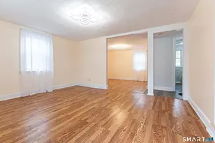 83 Stone St, Hartford, CT 06106 - Photo 2