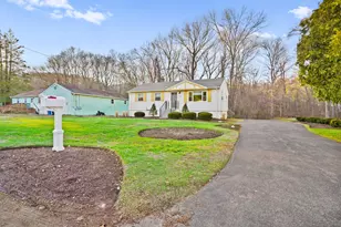 132 Toll House Ln, Fairfield, CT 06825 - Photo 6