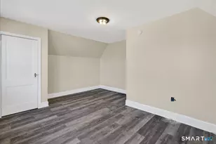 38 Bristol St, West Haven, CT 06516 - Photo 6