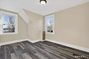 38 Bristol St, West Haven, CT 06516 - Photo 10