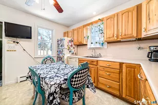 11 Willard Ave, Enfield, CT 06082 - Photo 12