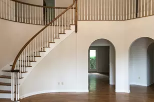 27 North Kings Hwy, Westport, CT 06880 - Photo 4