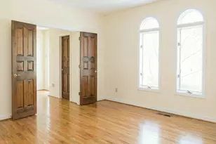 27 North Kings Hwy, Westport, CT 06880 - Photo 8