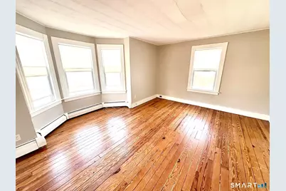 25 Westfield Avenue, Bridgeport, CT 06606 - Photo 10