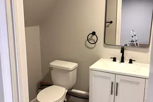 25 Westfield Ave, Bridgeport, CT 06606 - Photo 6