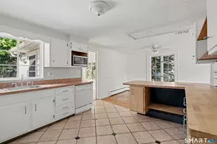 42 Carroll Rd, Hamden, CT 06517 - Photo 8