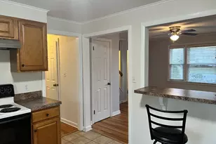 23 Pinewood Rd, Hamden, CT 06518 - Photo 6