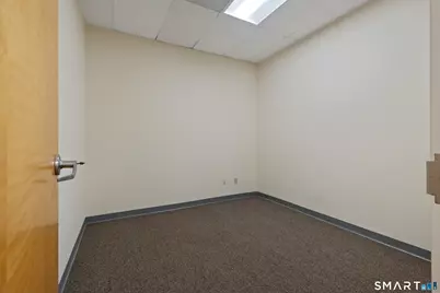 124 White Oak Drive, Berlin, CT 06037 - Photo 6