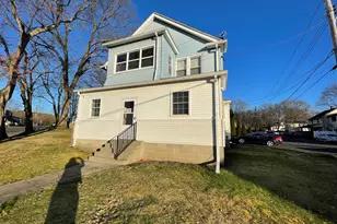 81 Spruce St, West Haven, CT 06516 - Photo 2