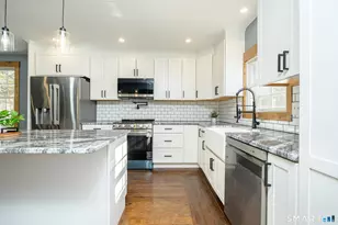 500 Old Colchester Rd, Montville, CT 06382 - Photo 10