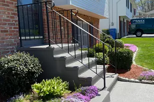 31 Kendall Cir, Waterbury, CT 06708 - Photo 2