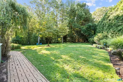 10 Foxwood Road, Trumbull, CT 06611 - Photo 36