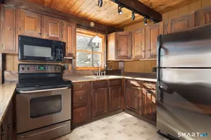 11 Deerfield Rd, Salisbury, CT 06039 - Photo 8