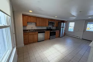 57 Chapel St, Wallingford, CT 06492 - Photo 4