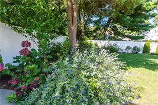 303 Wakeman Rd, Fairfield, CT 06824 - Photo 38