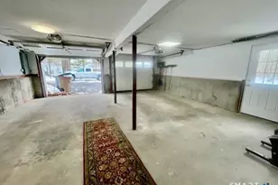 32 Latimer Dr, East Lyme, CT 06333 - Photo 24